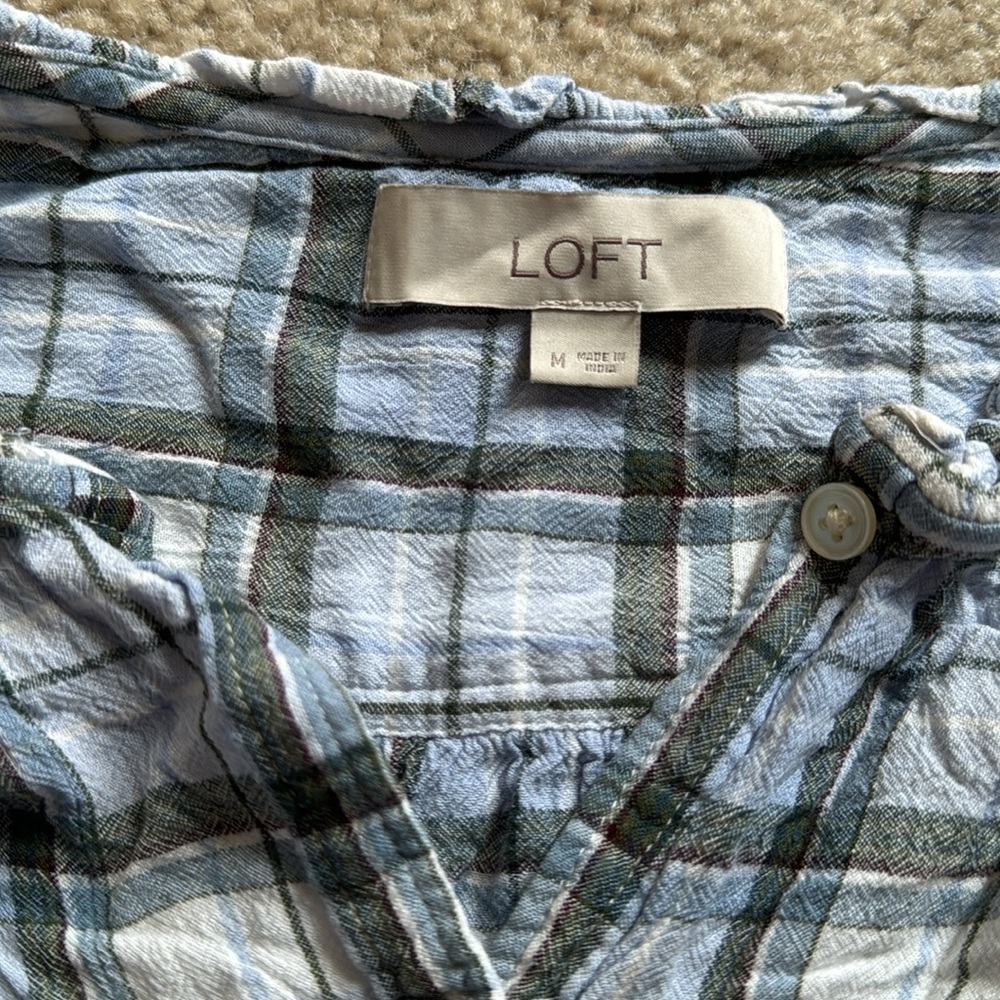 LOFT loose fitting button down - Picture 2 of 2
